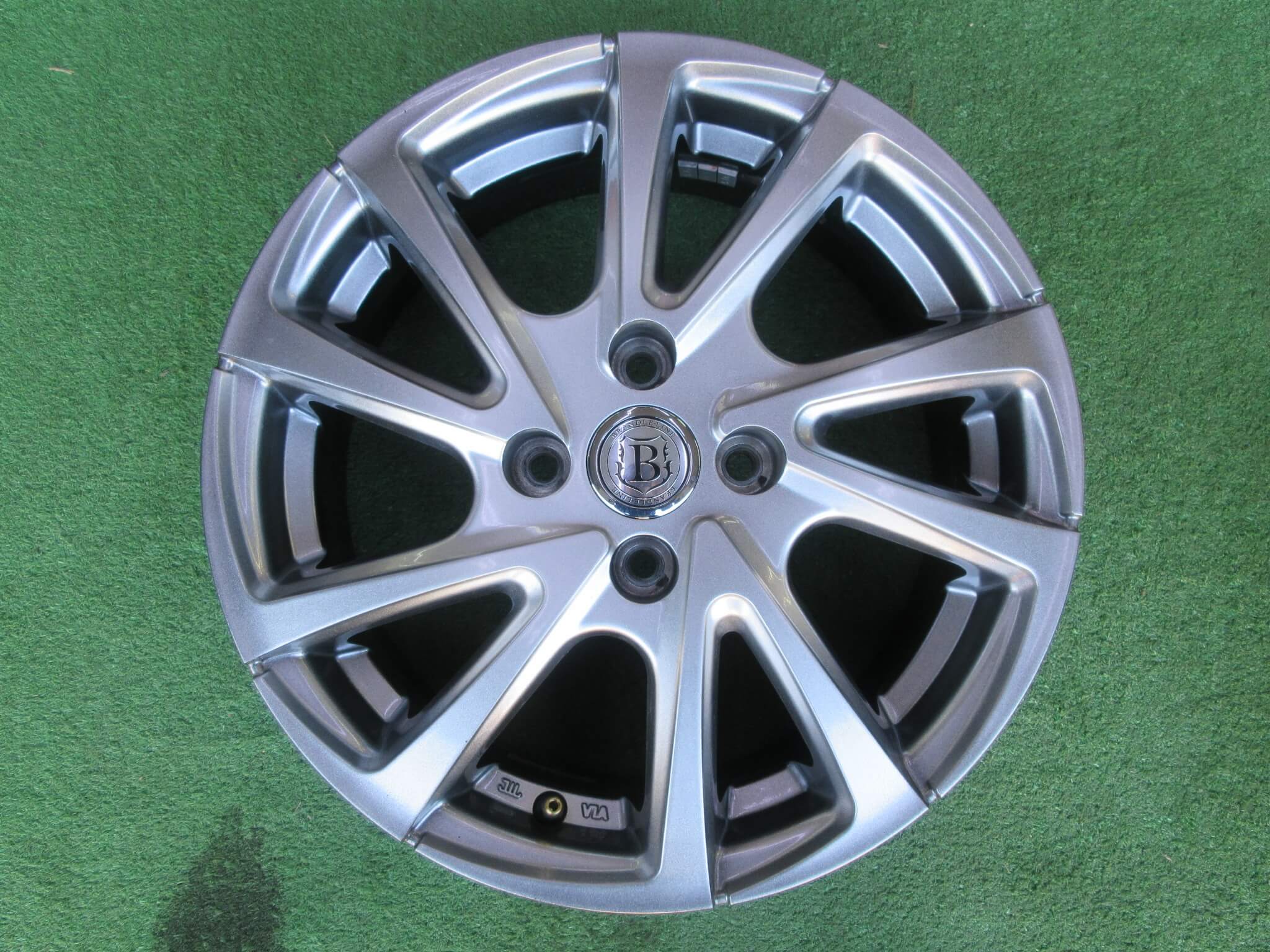 中古ホイール » 15インチ » 商品一覧