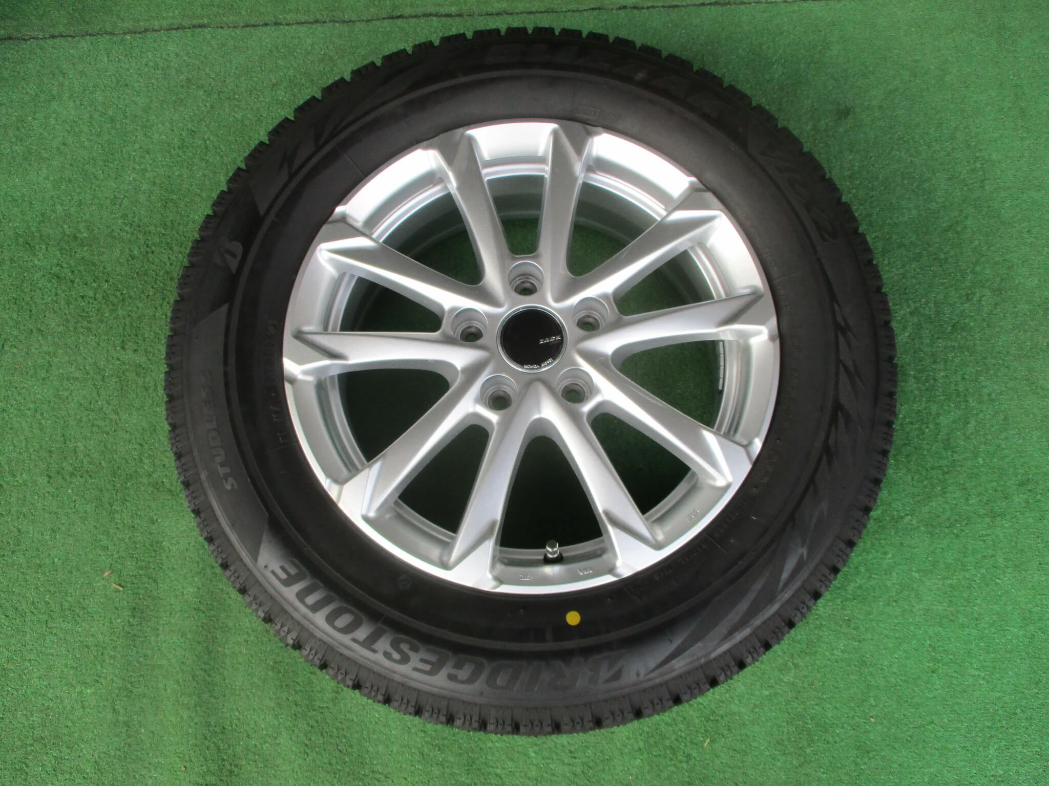 ブリヂストン　ブリザック　VRX2